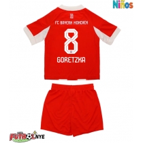 Camiseta Bayern Munich Leon Goretzka #8 Primera Equipación para niños 2025-26 manga corta (+ pantalones cortos)